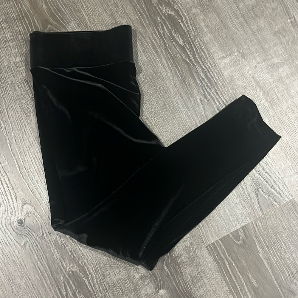 Black velour leggings